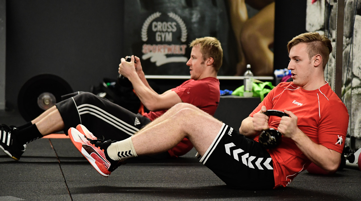 ASV Pegnitz Handball beim Cross Gym Trainin mit Bastian Lumpp in der Sportwelt Pegnitz