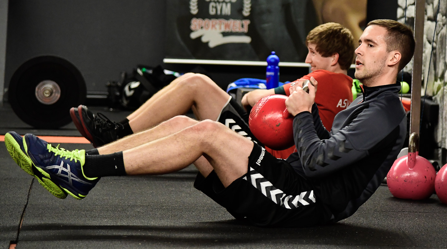 ASV Pegnitz Handball beim Cross Gym Trainin mit Bastian Lumpp in der Sportwelt Pegnitz