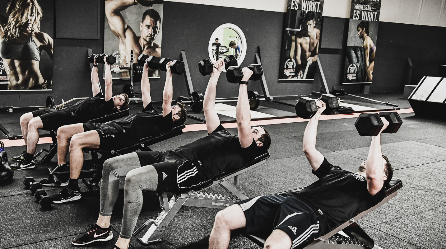 TSC Pottenstein beim Cross Gym Trainin mit Bastian Lumpp in der Sportwelt Pegnitz