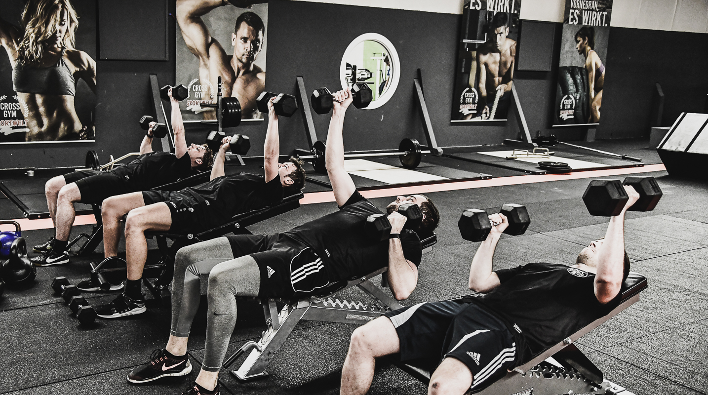 TSC Pottenstein beim Cross Gym Trainin mit Bastian Lumpp in der Sportwelt Pegnitz