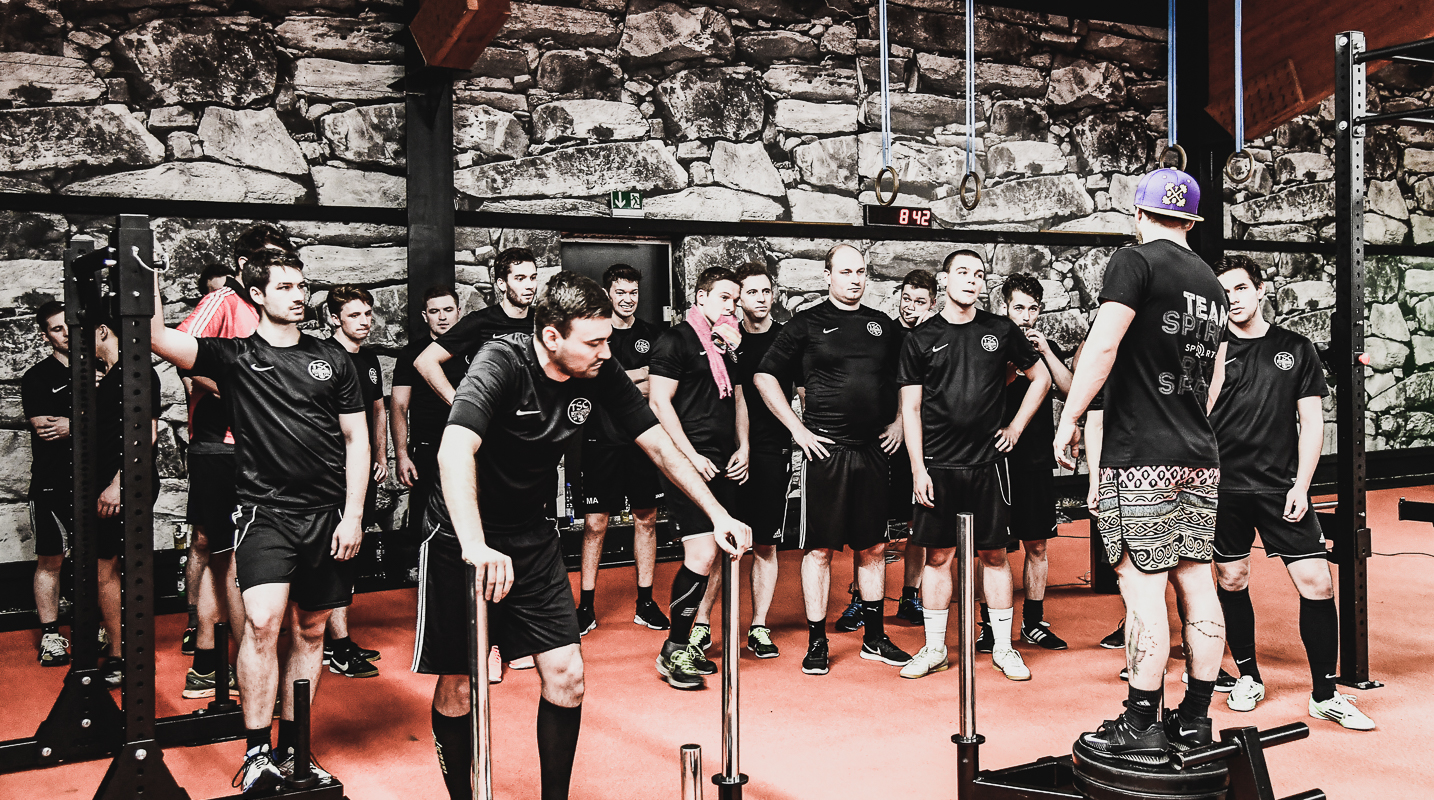 TSC Pottenstein beim Cross Gym Trainin mit Bastian Lumpp in der Sportwelt Pegnitz