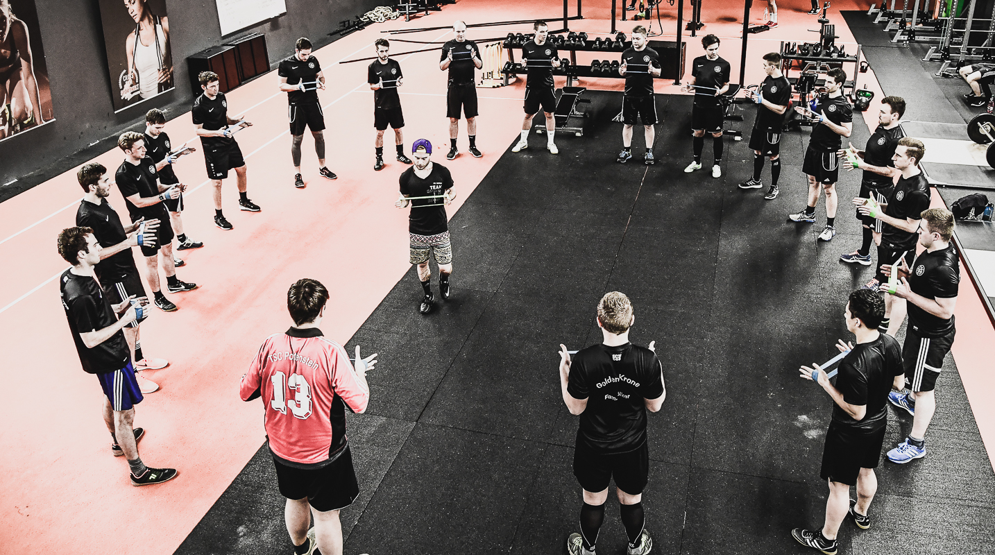 TSC Pottenstein beim Cross Gym Trainin mit Bastian Lumpp in der Sportwelt Pegnitz