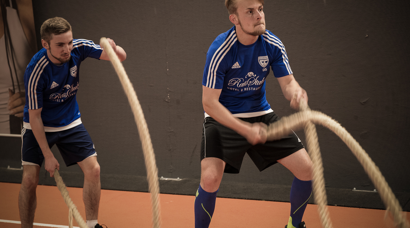 FC Pegnitz beim Cross Gym Trainin mit Bastian Lumpp in der Sportwelt Pegnitz