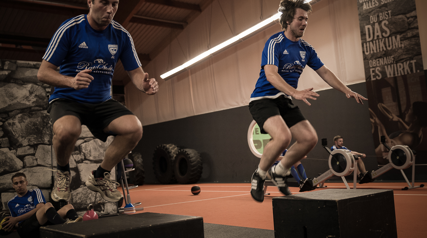 FC Pegnitz beim Cross Gym Trainin mit Bastian Lumpp in der Sportwelt Pegnitz