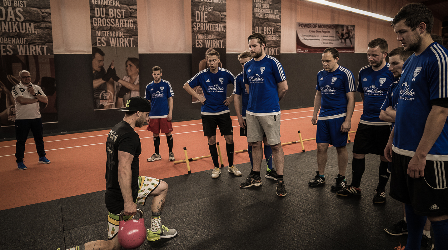 FC Pegnitz beim Cross Gym Trainin mit Bastian Lumpp in der Sportwelt Pegnitz