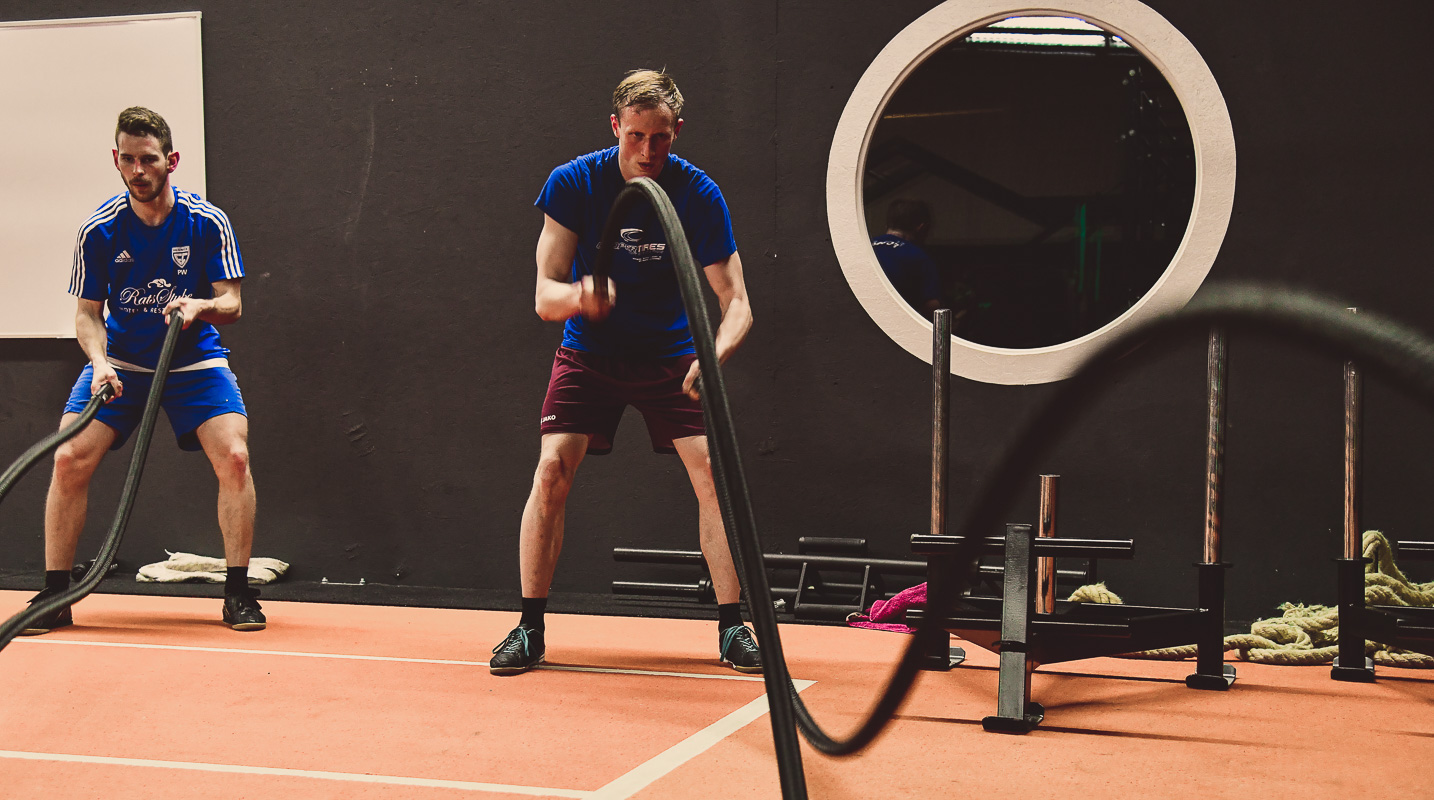 FC Pegnitz beim Cross Gym Training mit Bastian Lumpp in der Sportwelt Pegnitz, Vorbereitung für die Kreisklasse Erlangen/Pegnitzgrund 3 Saison 2018/2019