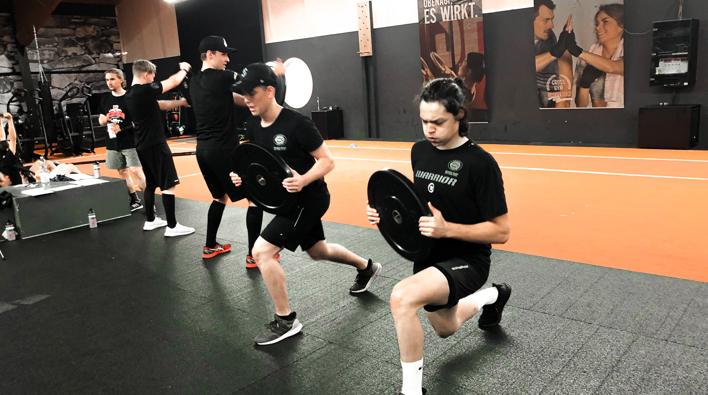 behind:the:scenes:it's:your:stage:start:play:repeat - ICE TIGERS Nürnberg beim Cross Gym Training als Saisonvorbereitung in der Sportwelt Pegnitz Cross Gym Arena