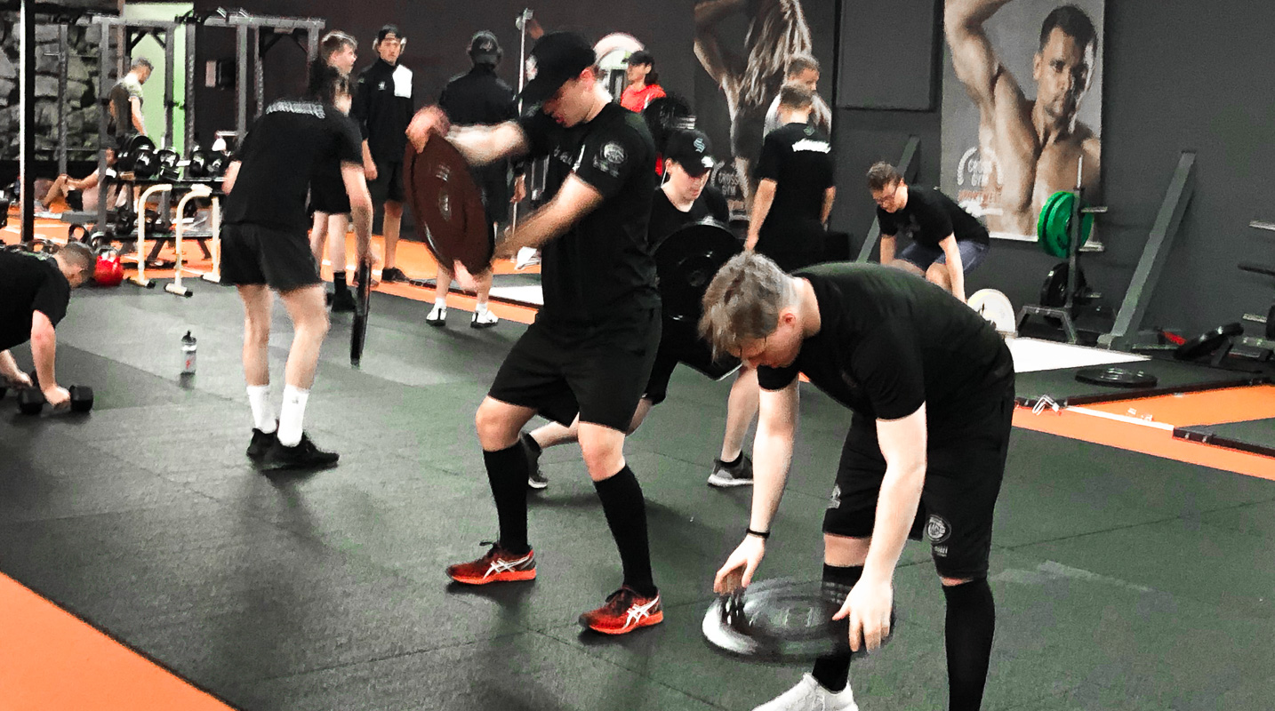 behind:the:scenes:it's:your:stage:start:play:repeat - ICE TIGERS Nürnberg beim Cross Gym Training als Saisonvorbereitung in der Sportwelt Pegnitz Cross Gym Arena