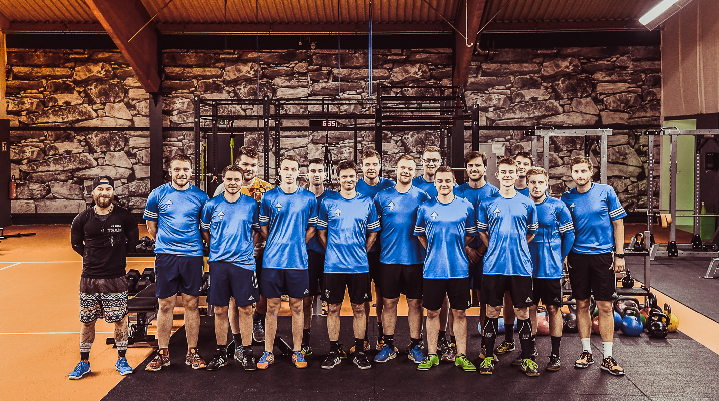 SC Kühlenfels 1. Mannschaft beim Cross Gym Training mit Bastian Lumpp in der Sportwelt Pegnitz