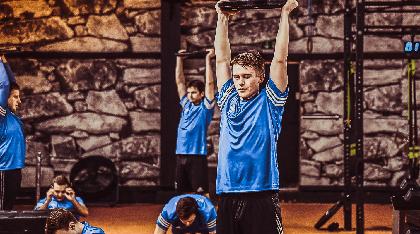 SC Kühlenfels 1. Mannschaft beim Cross Gym Training mit Bastian Lumpp in der Sportwelt Pegnitz