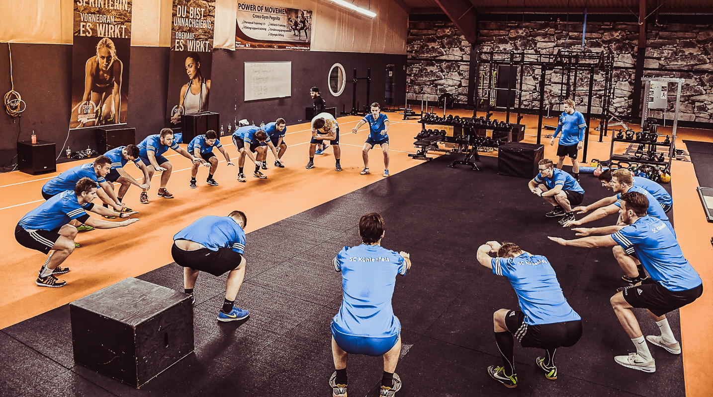 SC Kühlenfels 1. Mannschaft beim Cross Gym Training mit Bastian Lumpp in der Sportwelt Pegnitz