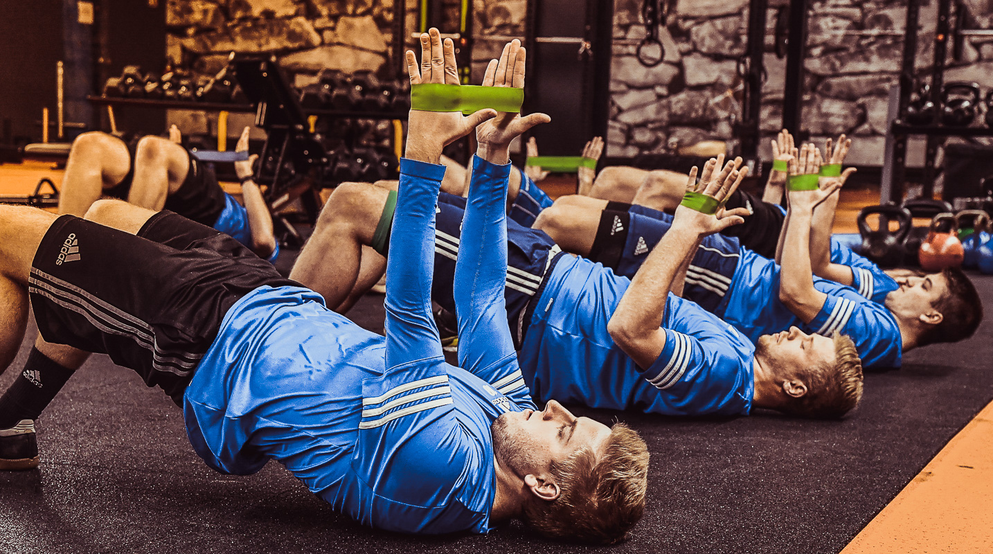 SC Kühlenfels 1. Mannschaft beim Cross Gym Training mit Bastian Lumpp in der Sportwelt Pegnitz