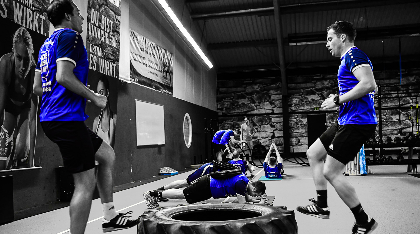 SG Geschwand / Wolfsberg 1. Mannschaft vom Gschonda Wolfsrudel beim Cross Gym Training mit Bastian Lumpp in der Sportwelt Pegnitz