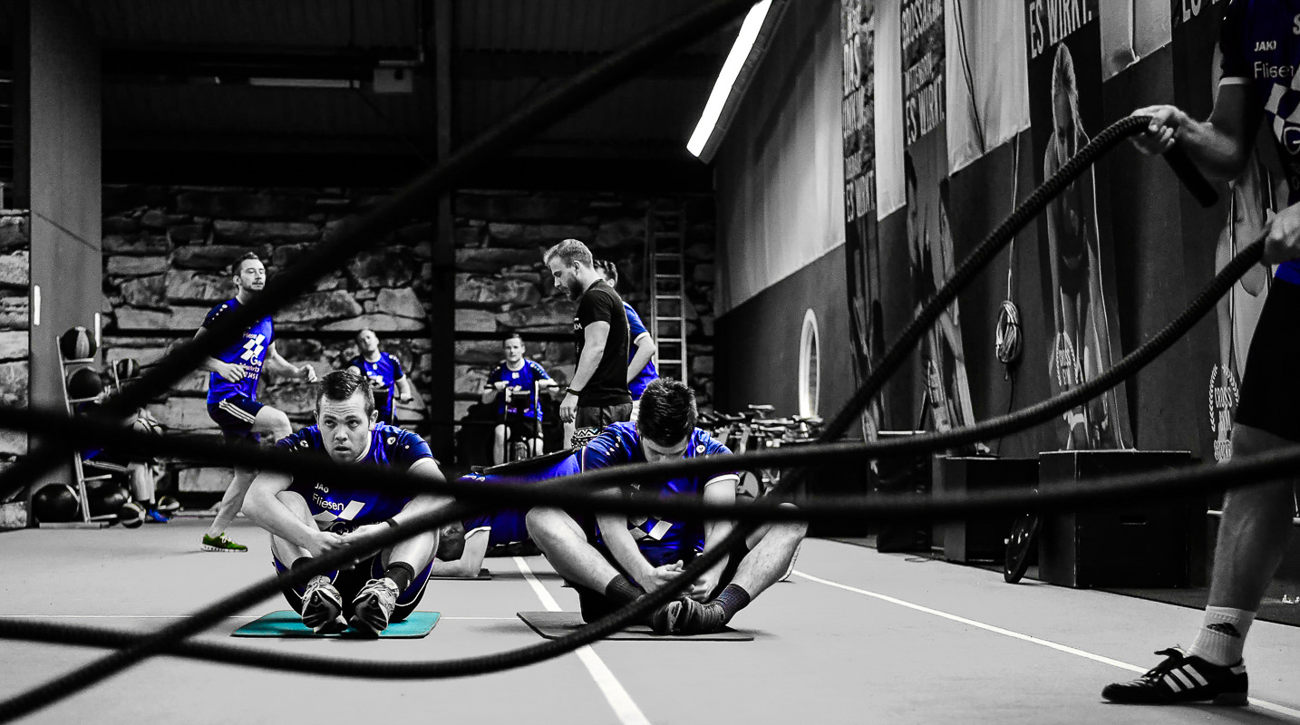 SG Geschwand / Wolfsberg 1. Mannschaft vom Gschonda Wolfsrudel beim Cross Gym Training mit Bastian Lumpp in der Sportwelt Pegnitz