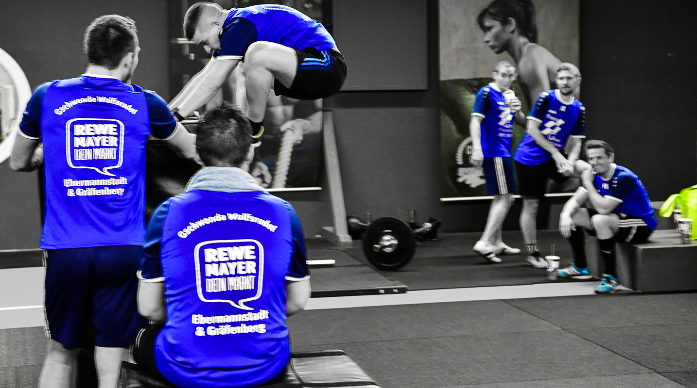 SG Geschwand / Wolfsberg 1. Mannschaft vom Gschonda Wolfsrudel beim Cross Gym Training mit Bastian Lumpp in der Sportwelt Pegnitz