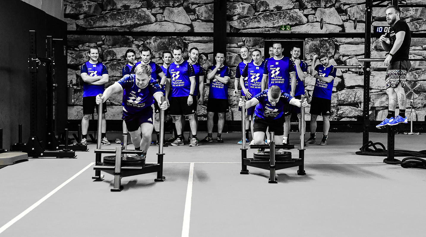 SG Geschwand / Wolfsberg 1. Mannschaft vom Gschonda Wolfsrudel beim Cross Gym Training mit Bastian Lumpp in der Sportwelt Pegnitz