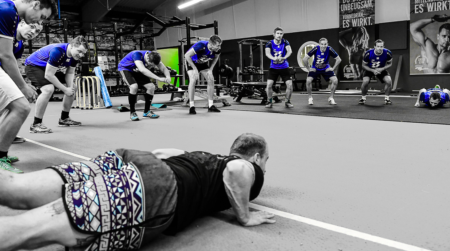 SG Geschwand / Wolfsberg 1. Mannschaft vom Gschonda Wolfsrudel beim Cross Gym Training mit Bastian Lumpp in der Sportwelt Pegnitz