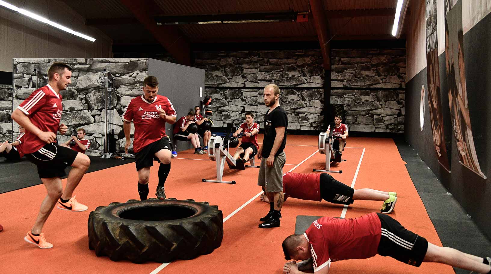 SG Trockau beim Cross Gym Trainin mit Bastian Lumpp in der Sportwelt Pegnitz