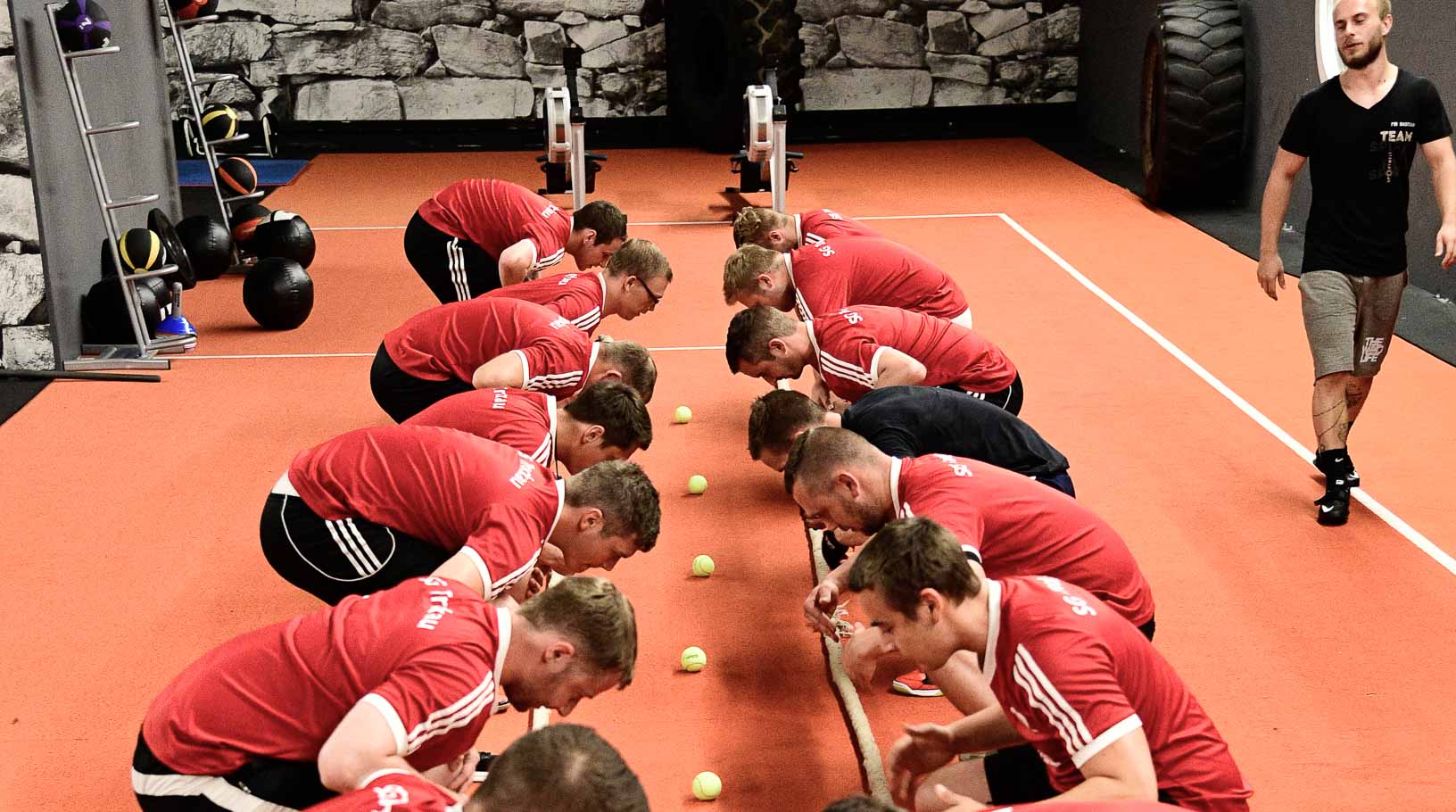 SG Trockau beim Cross Gym Trainin mit Bastian Lumpp in der Sportwelt Pegnitz