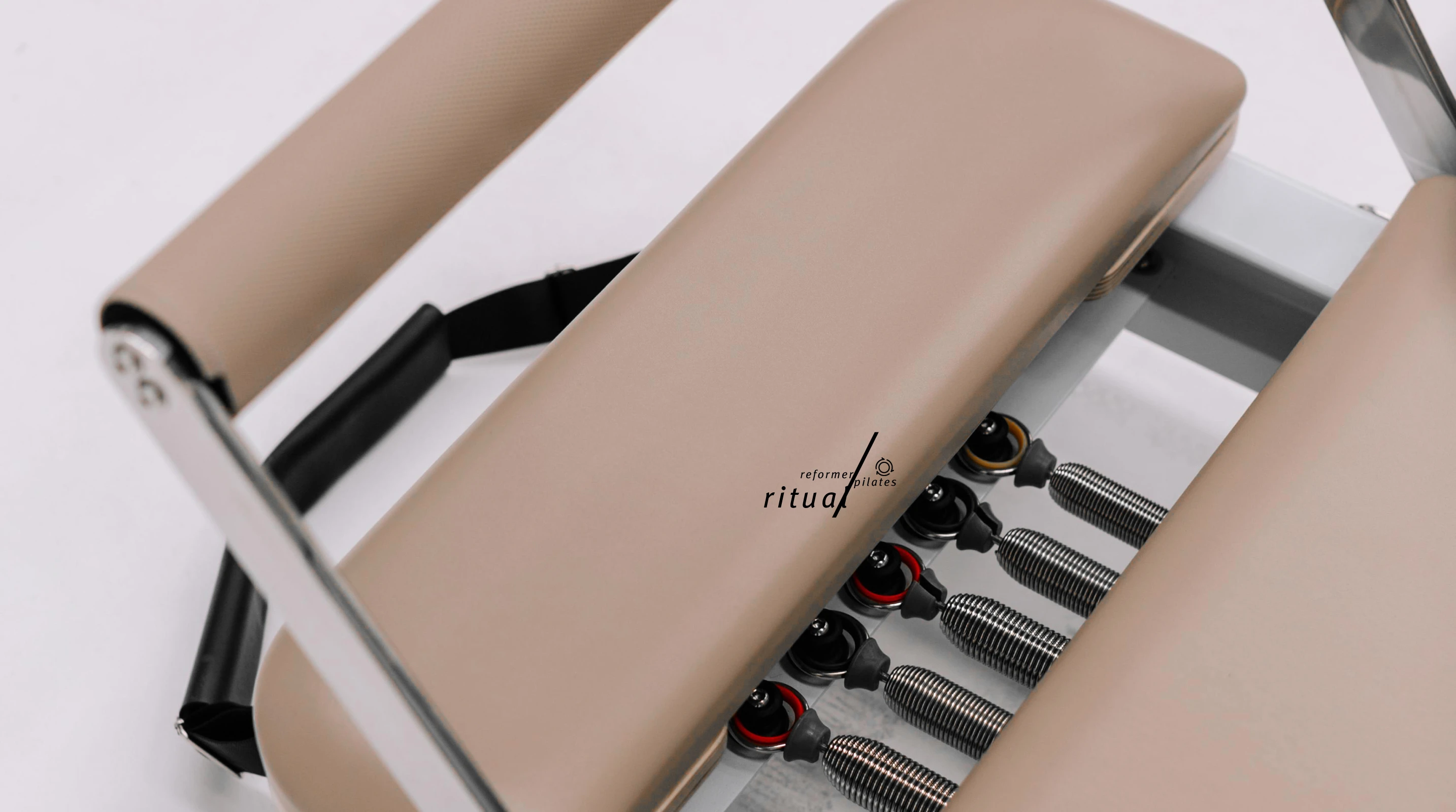Pilates Reformer Gerät SPORTWELT